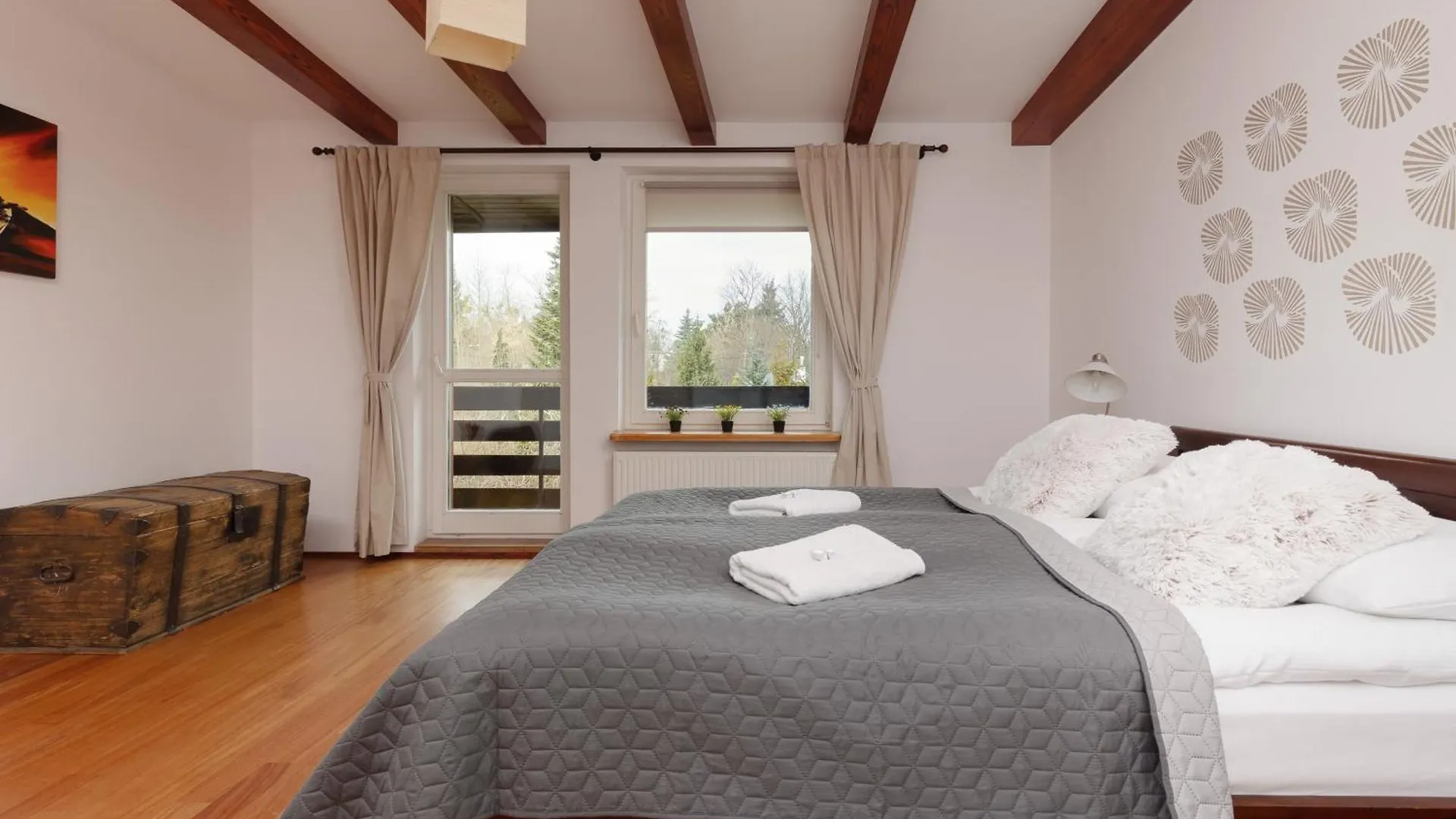 Ferienhaus Quiet Bemowo House With Garden By Noclegi Renters Warschau