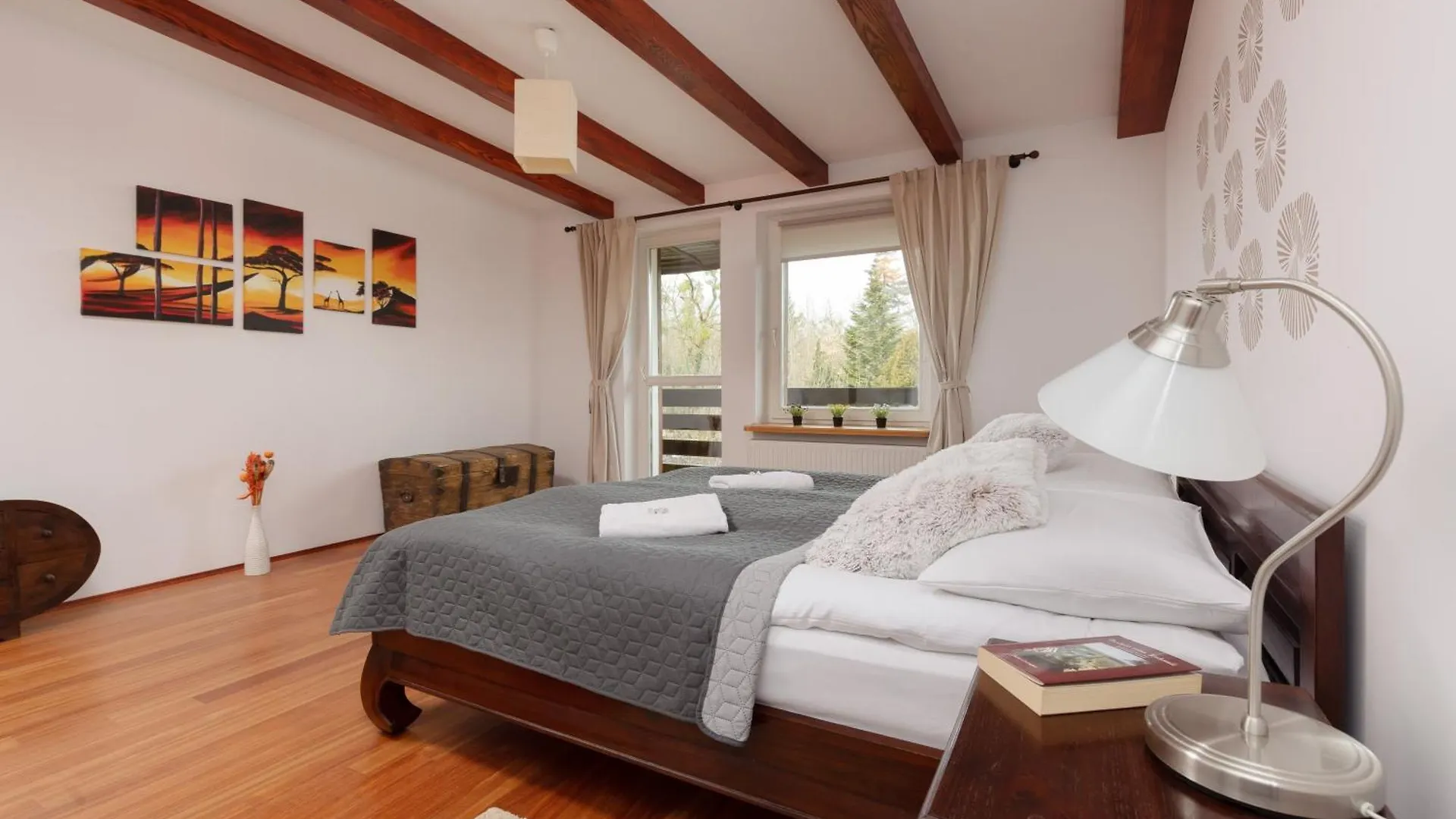 Quiet Bemowo House With Garden By Noclegi Renters Warschau Ferienhaus