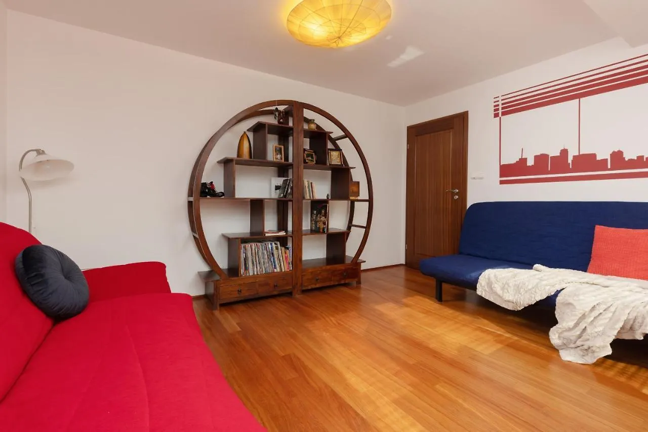 Quiet Bemowo House With Garden By Noclegi Renters Warszawa Polska