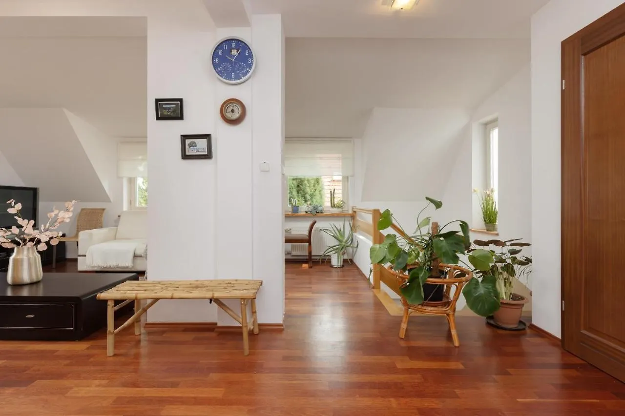 Quiet Bemowo House With Garden By Noclegi Renters Warszawa 0*,